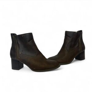 AEROSOLES Dark Brown Ankle Boots 8